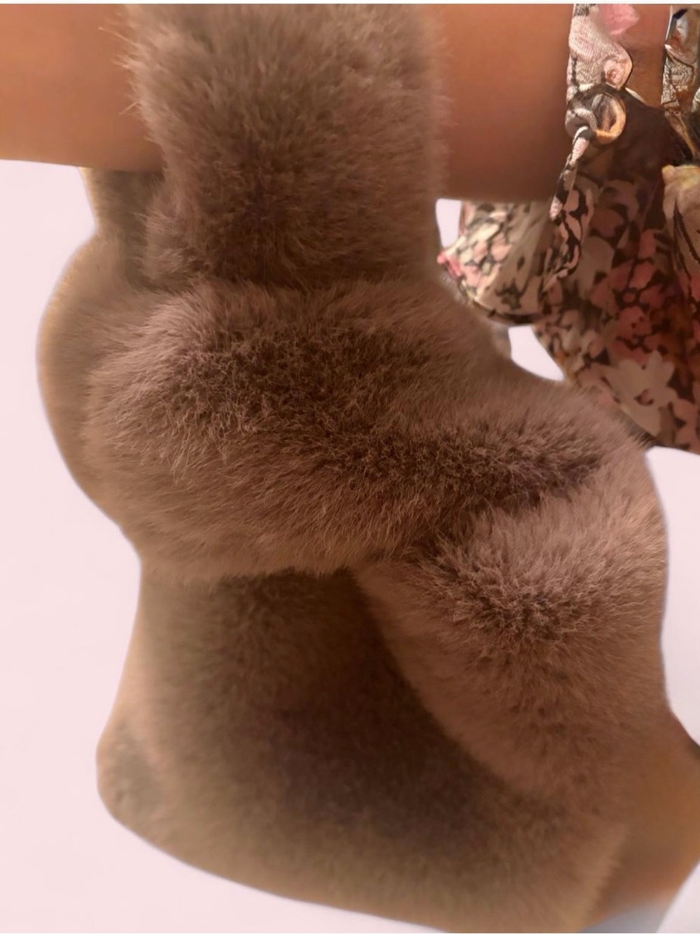 Heurueh faux fur shopping bag